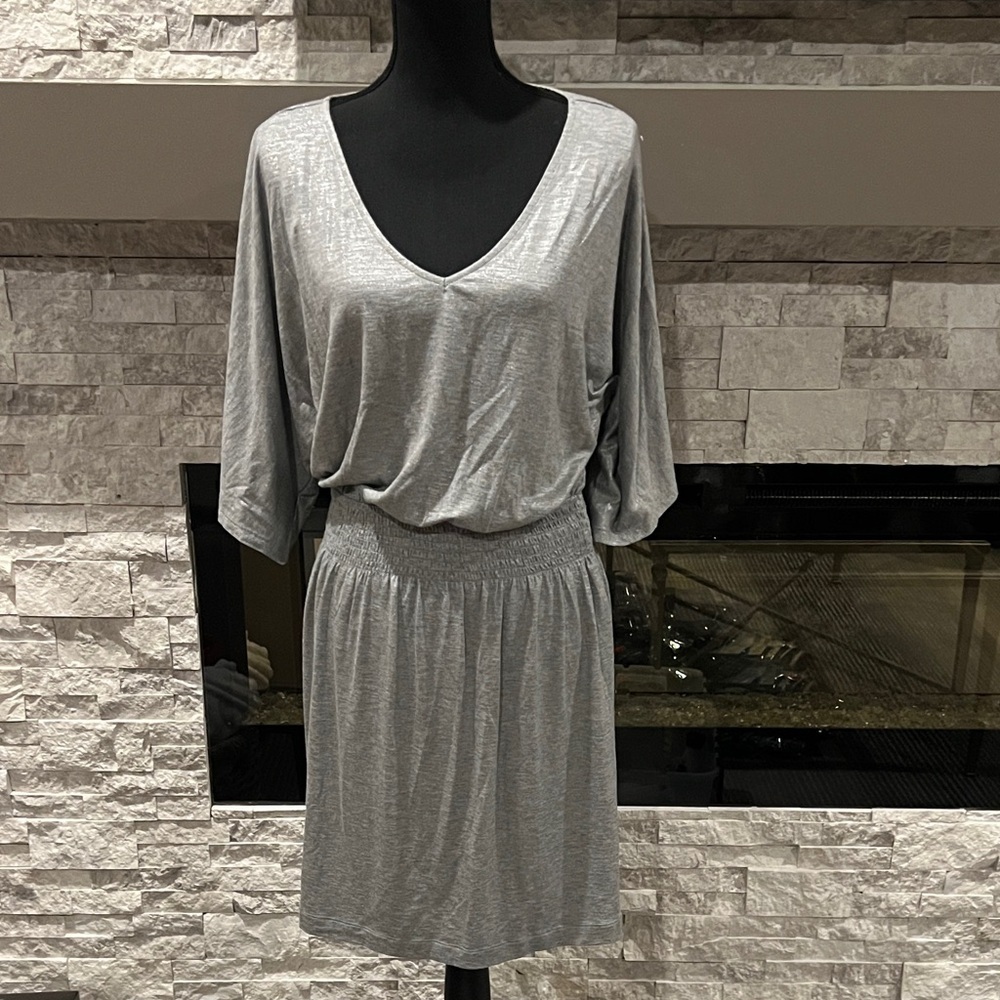 NWT White House Black Market V-Neck Gartered Waist Dress size Large